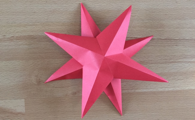 Knutselen met sterren: sterren vouwen - Online Star Register
