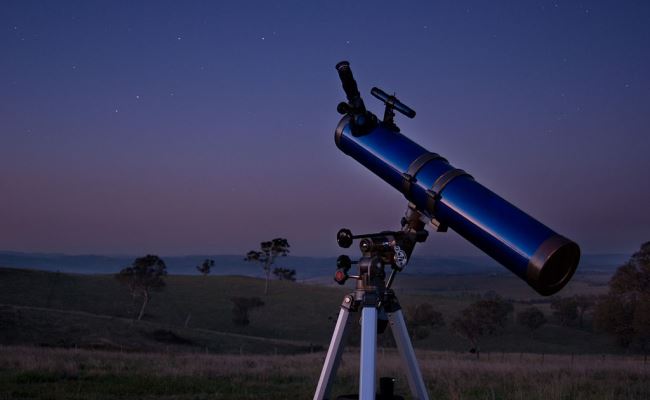 telescoop bij nacht