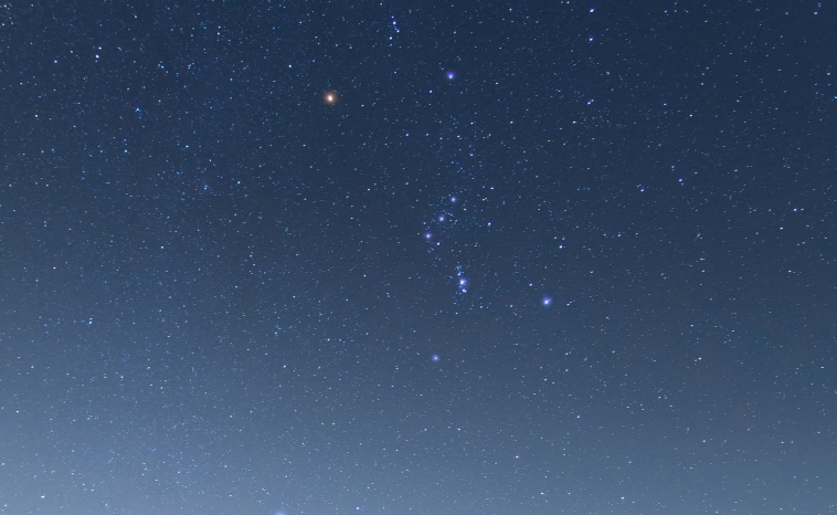 Two o fthe brightest stars in the night sky, Betelgeuse and Rigel, can be found in Orion