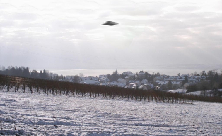 An apparent sighting of a UFO flying above Meersburg, Germany